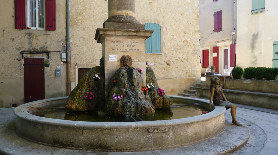 Mirabeau-en-Provence-Fontaine-le-mas-de-la-Diligence